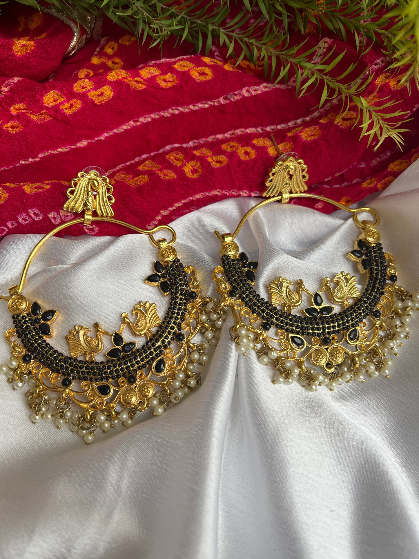 Moriya Chandbali Ethic Earring