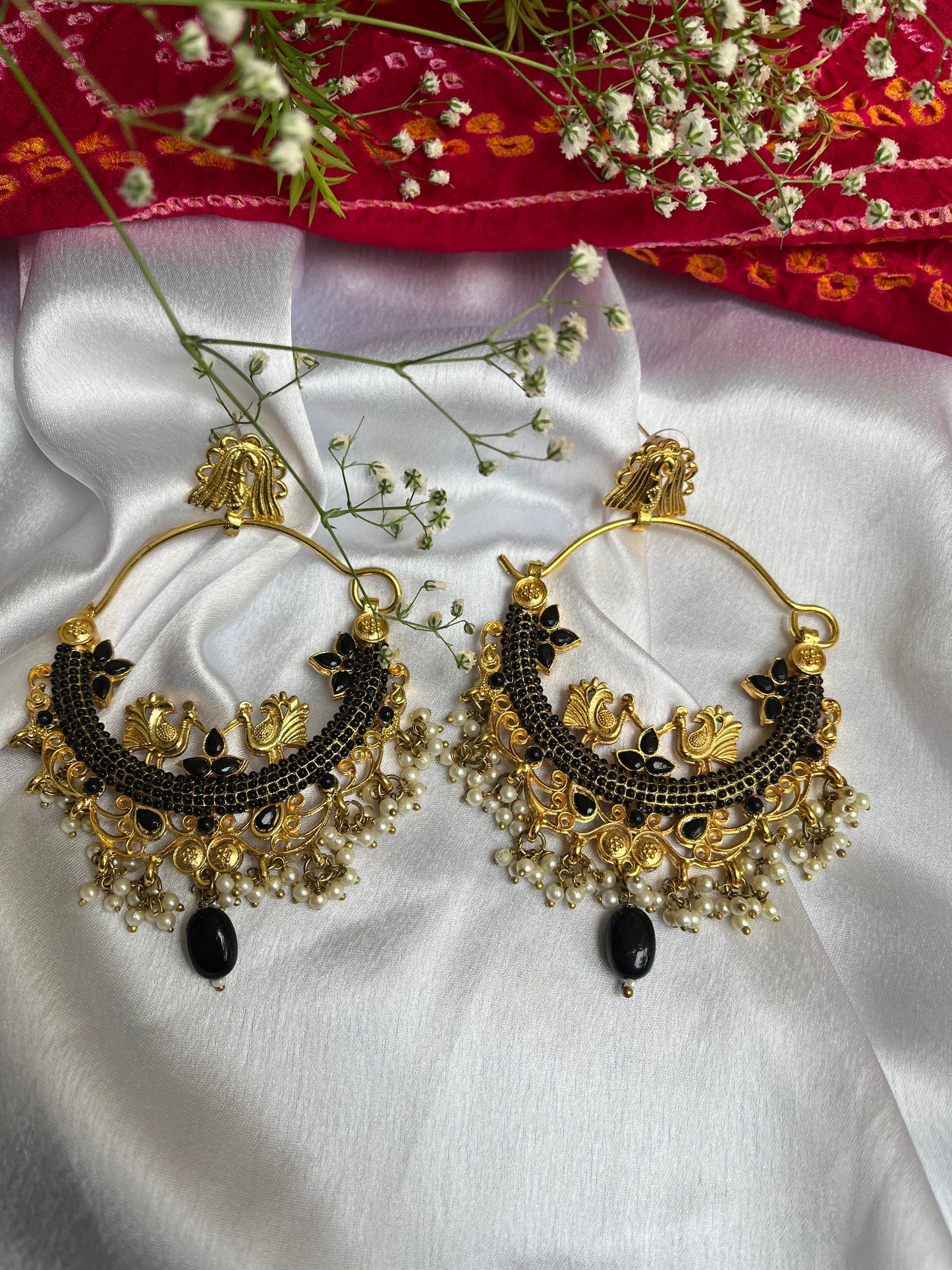 Moriya Chandbali Ethic Earring