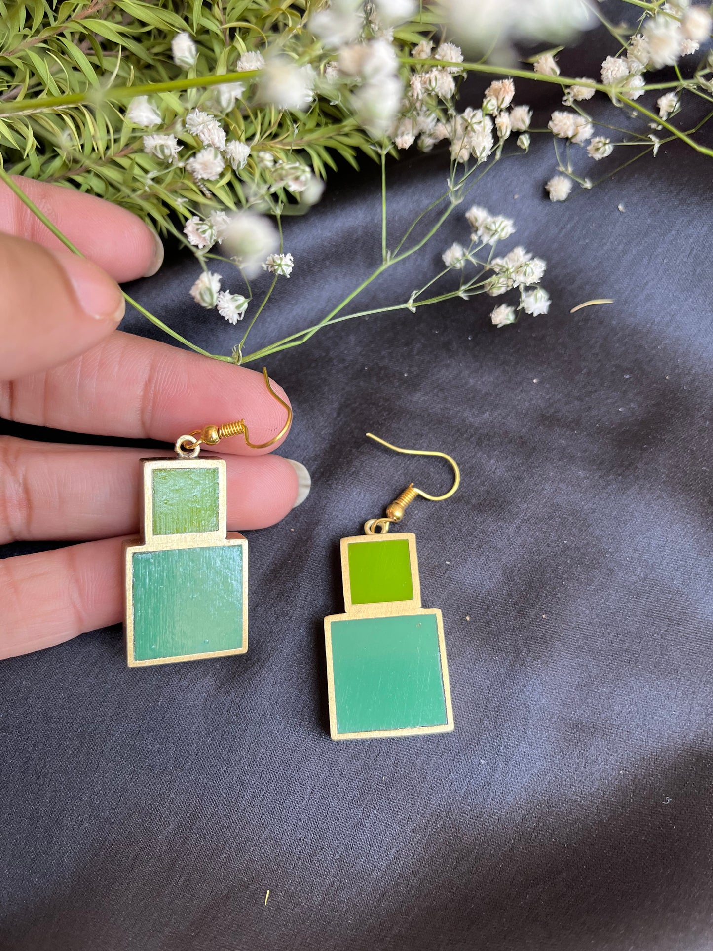 Green Lipstick Western Earring