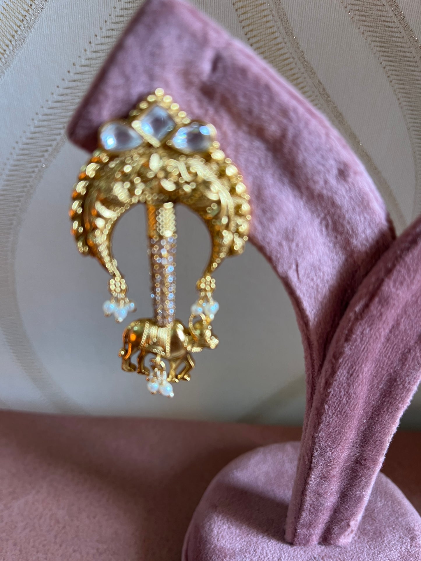 Gaj Kesari Ethic Earring