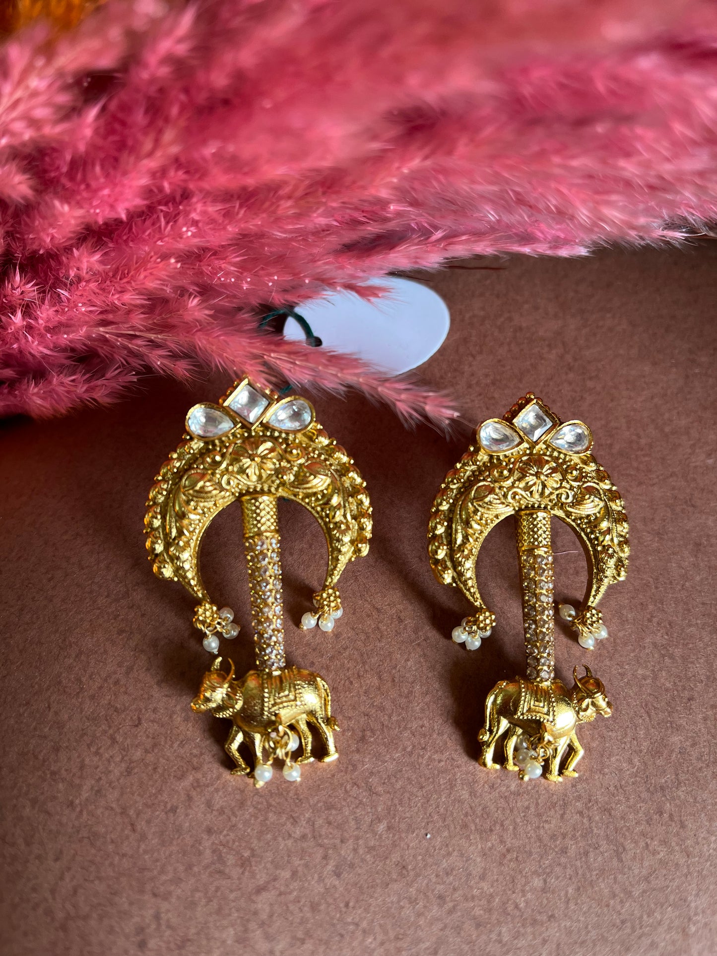 Gaj Kesari Ethic Earring