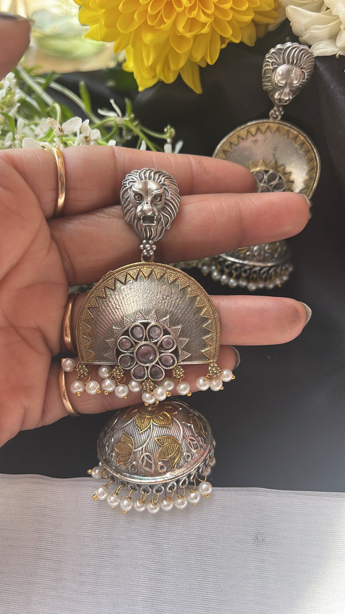 Dilkash Mehak Silver  Jhumka Earring