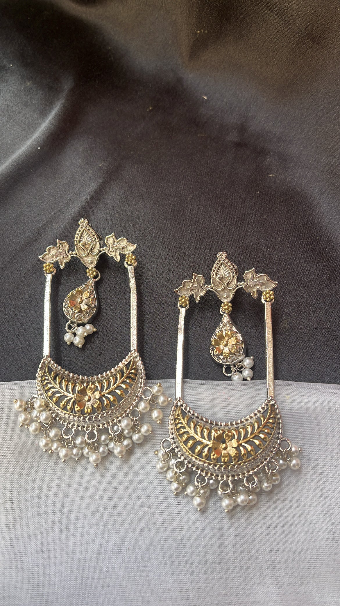 Dilkash Mahal Silver  Earring