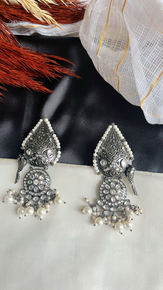 Moti Maina Silver Earring