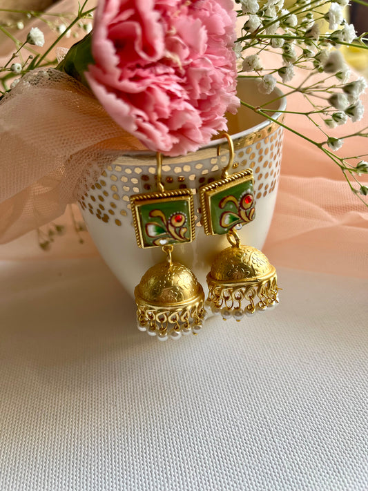 Pista Mira Jhumka Earring