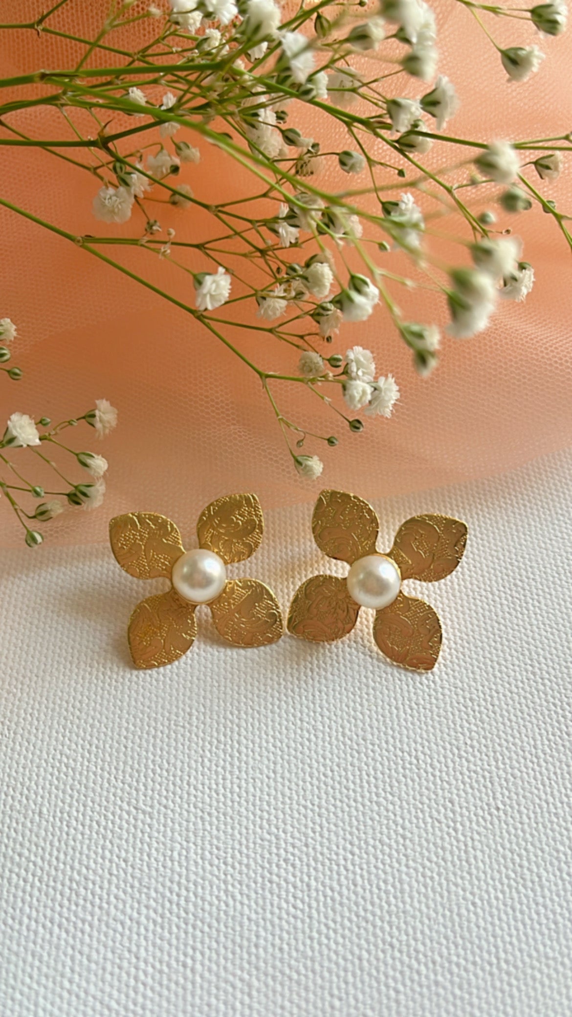 Pearl Leena Earring