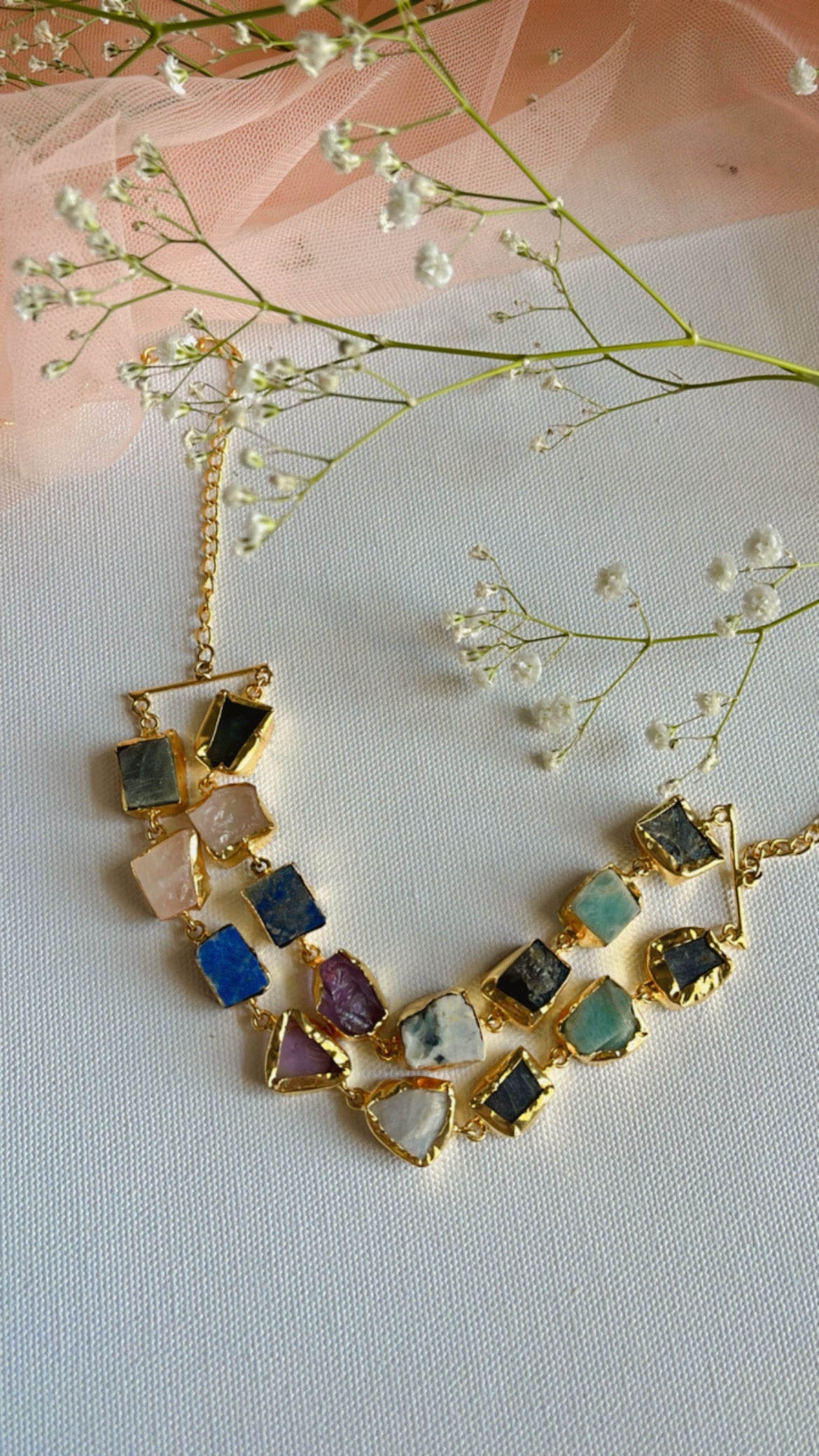 Stone Daise Necklace