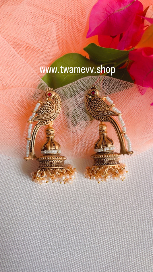 Nitya Earring