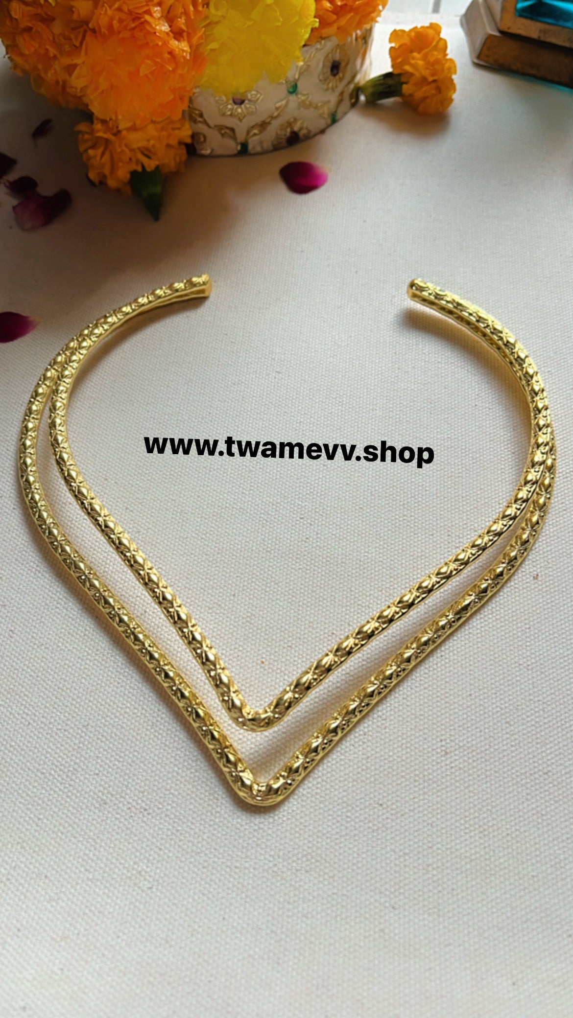 Naisha Gold Statement Neckpiece