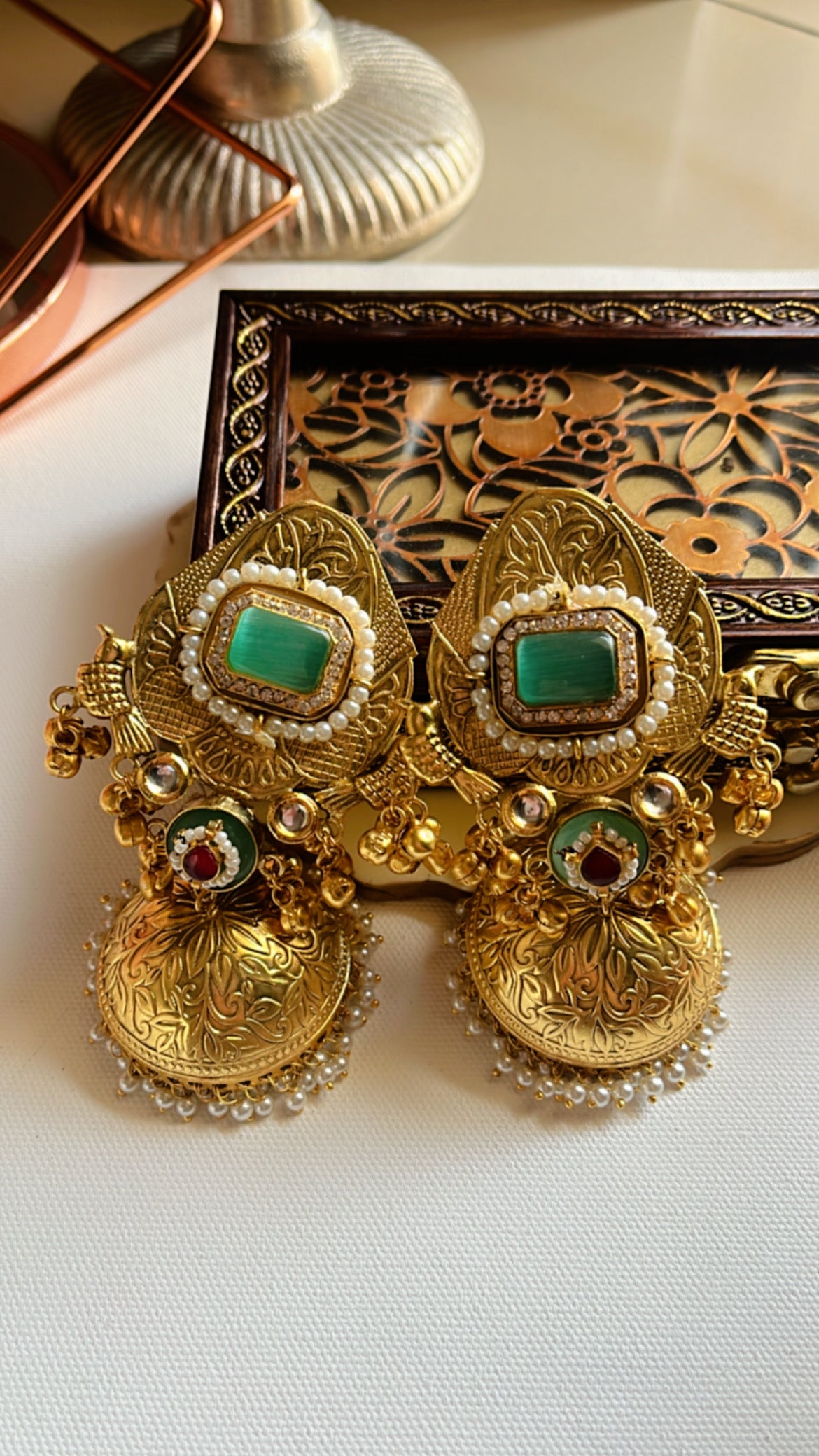 Raunika Golden Jhumka Earring