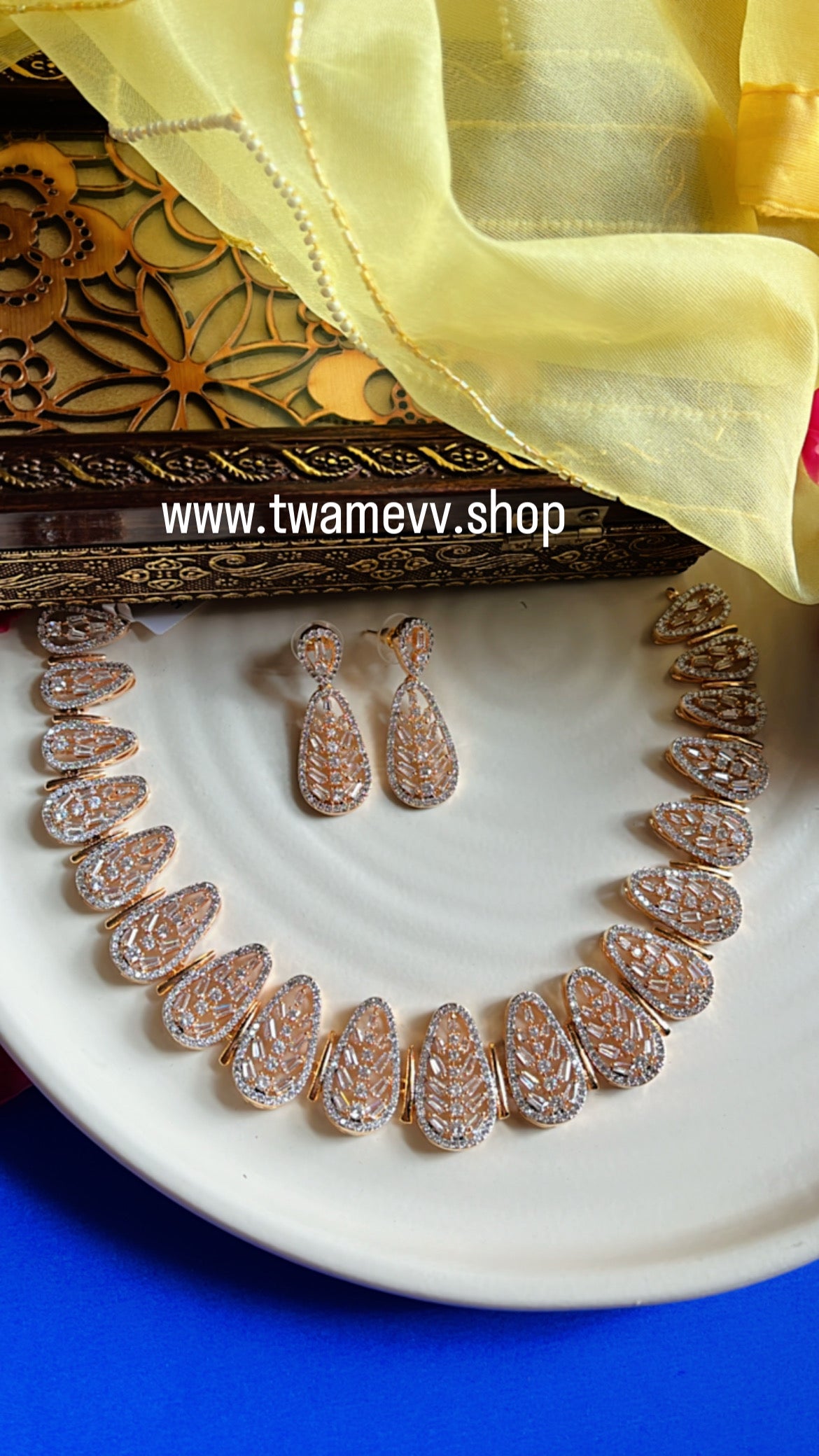 Joshika Neckpiece Set