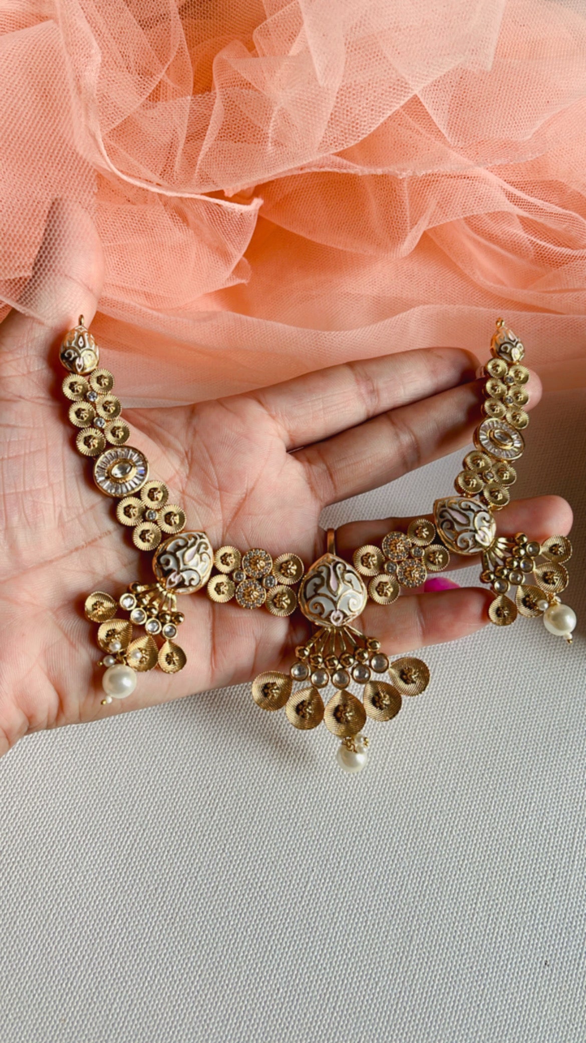 Laviksha Neckpiece Set