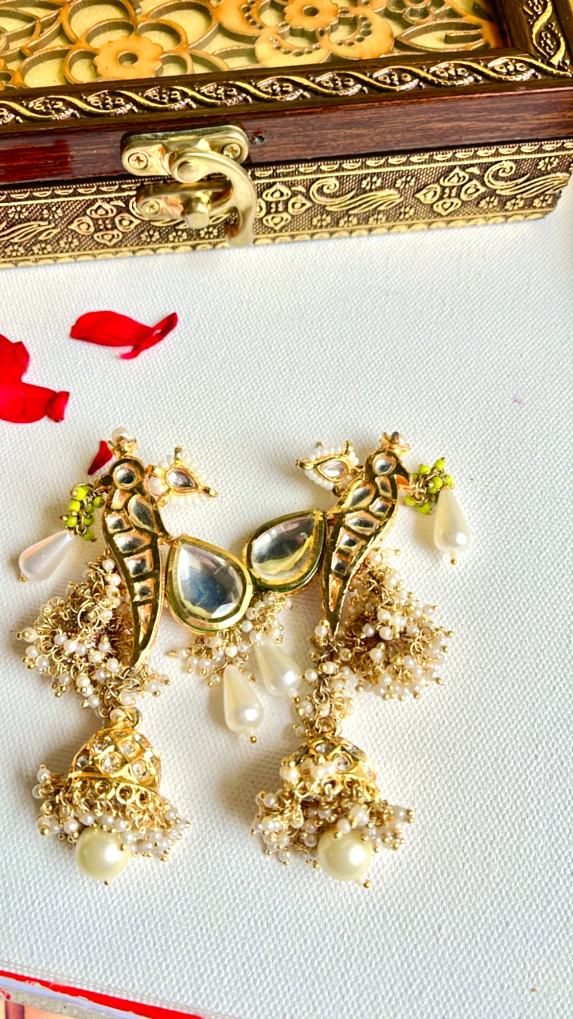 Golden Dhruvshee Earring