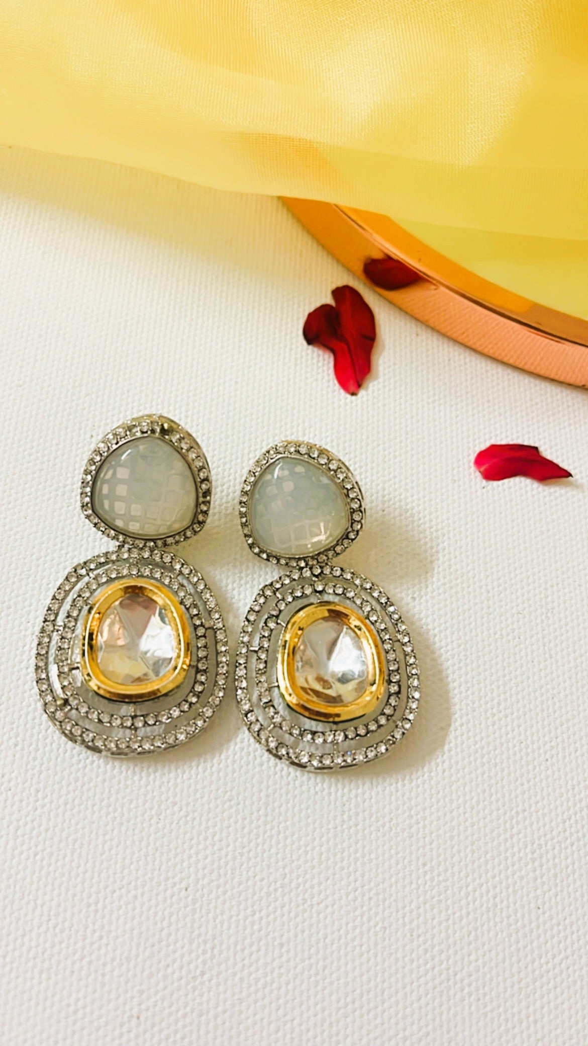 Grey Neemisa Earring