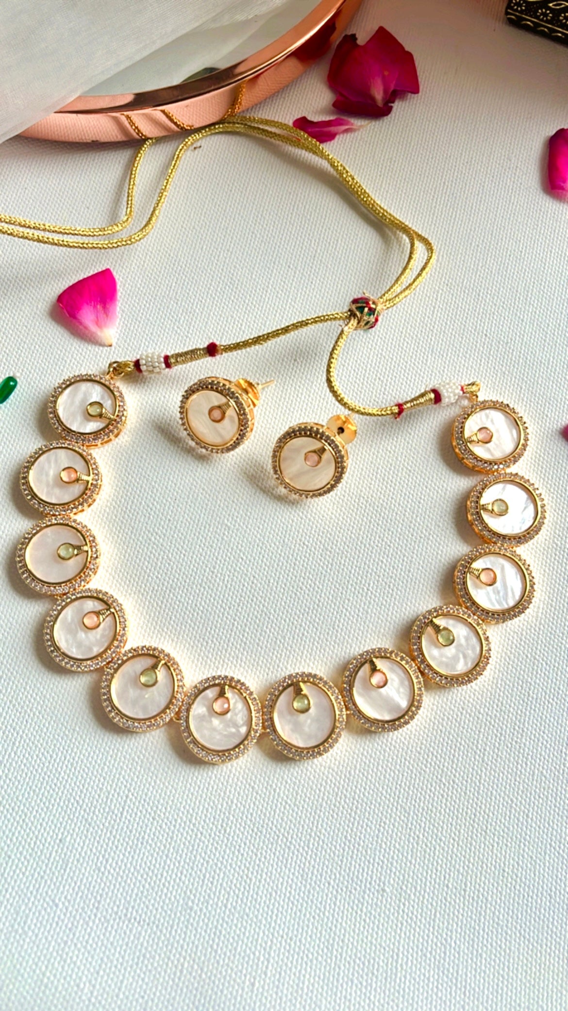 Pearl Lavya Necklace Set.