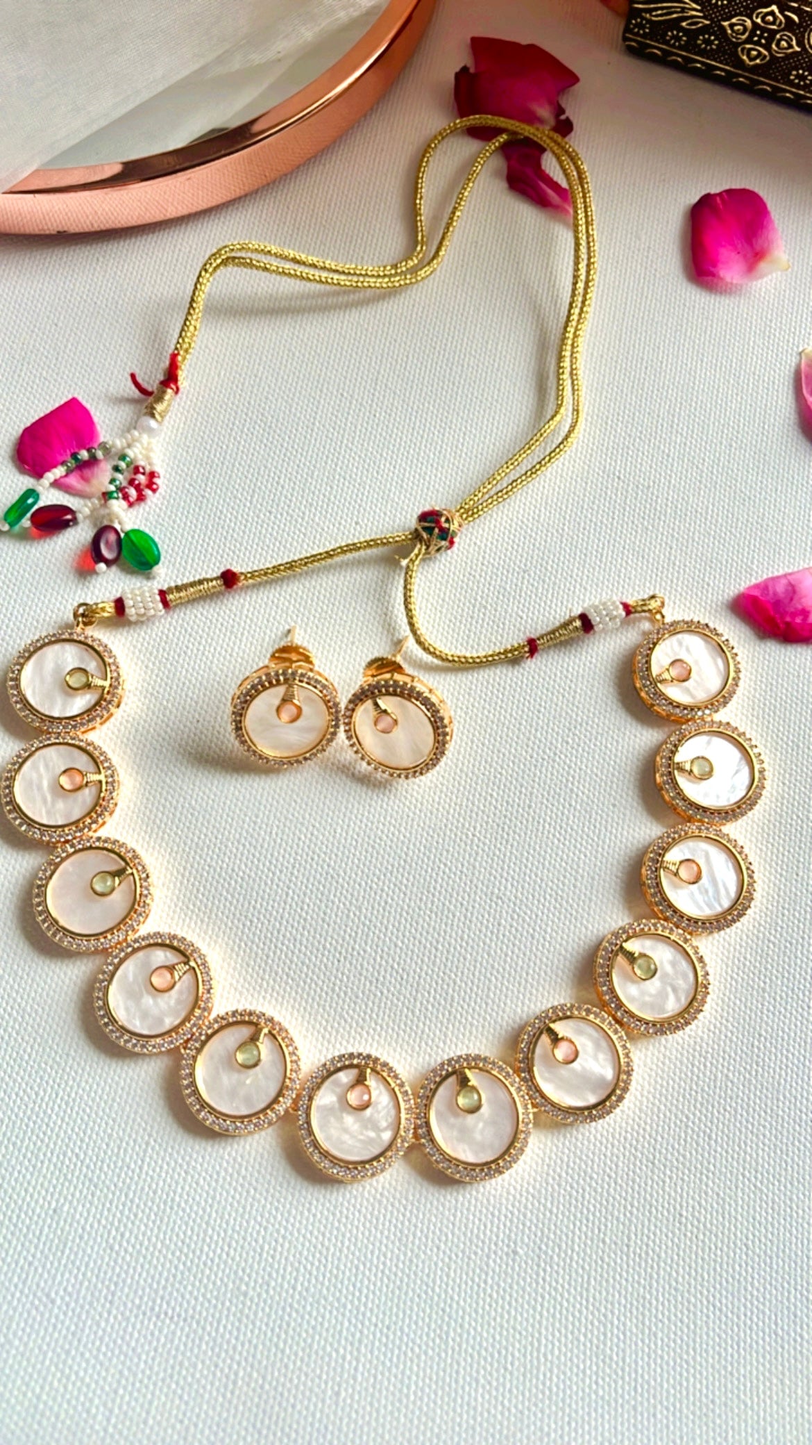 Pearl Lavya Necklace Set.